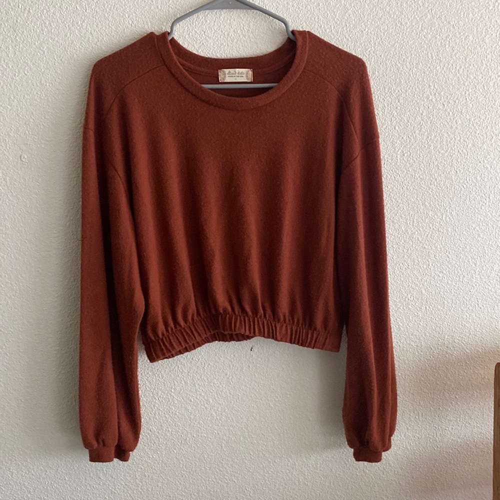 Light weight cropped sweater